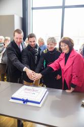 Thumbnail Image of Lianne Dalziel, Jamie Gough and others cut the cake at the opening of the new Library