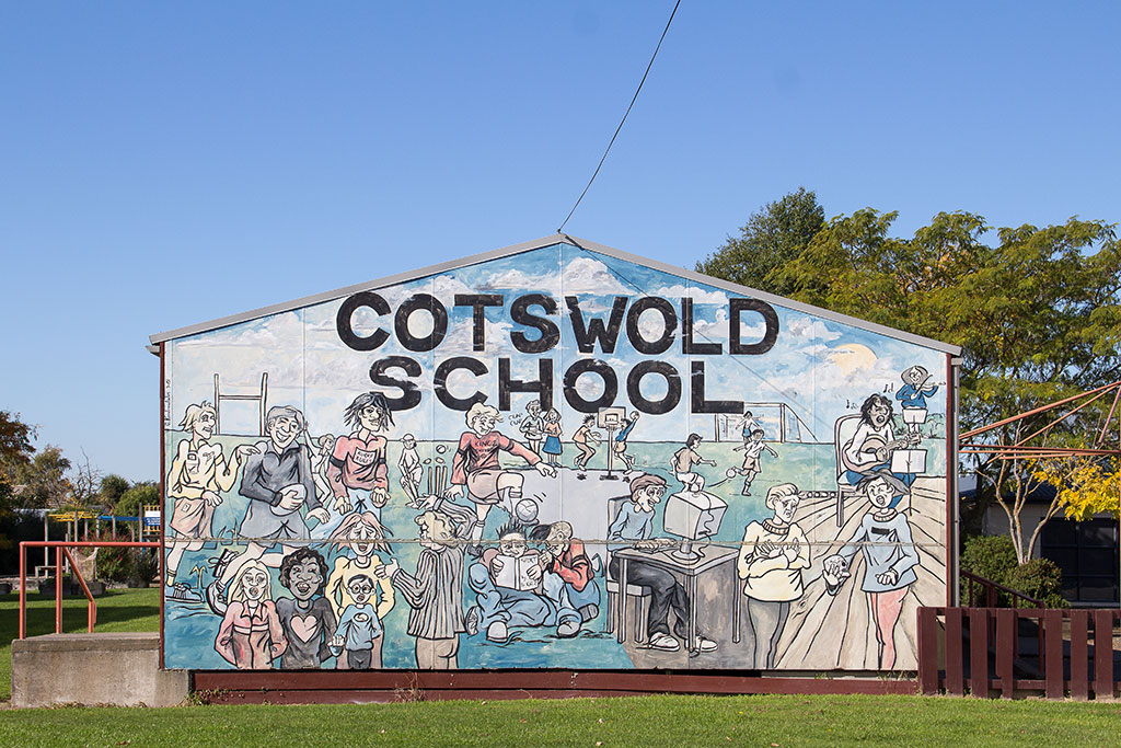 Image of Cotswold School mural Monday, 24 April 2017