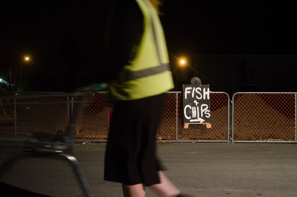Image of Sign, Fish & chips. 17-04-2015 8:44 p.m.