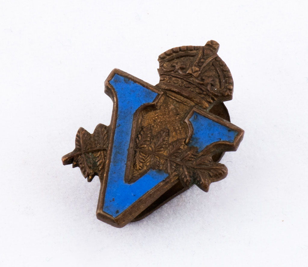 Image of Volunteer's lapel badge, World War II. No date