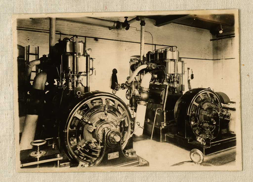 Image of Direct current steam driven generator, Armagh Street station, 1903 1903