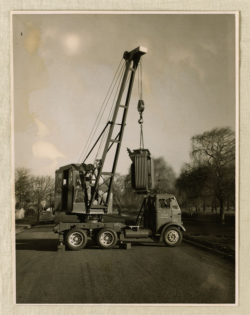 Image of Mobile crane on Park Terrace, 1952 1952