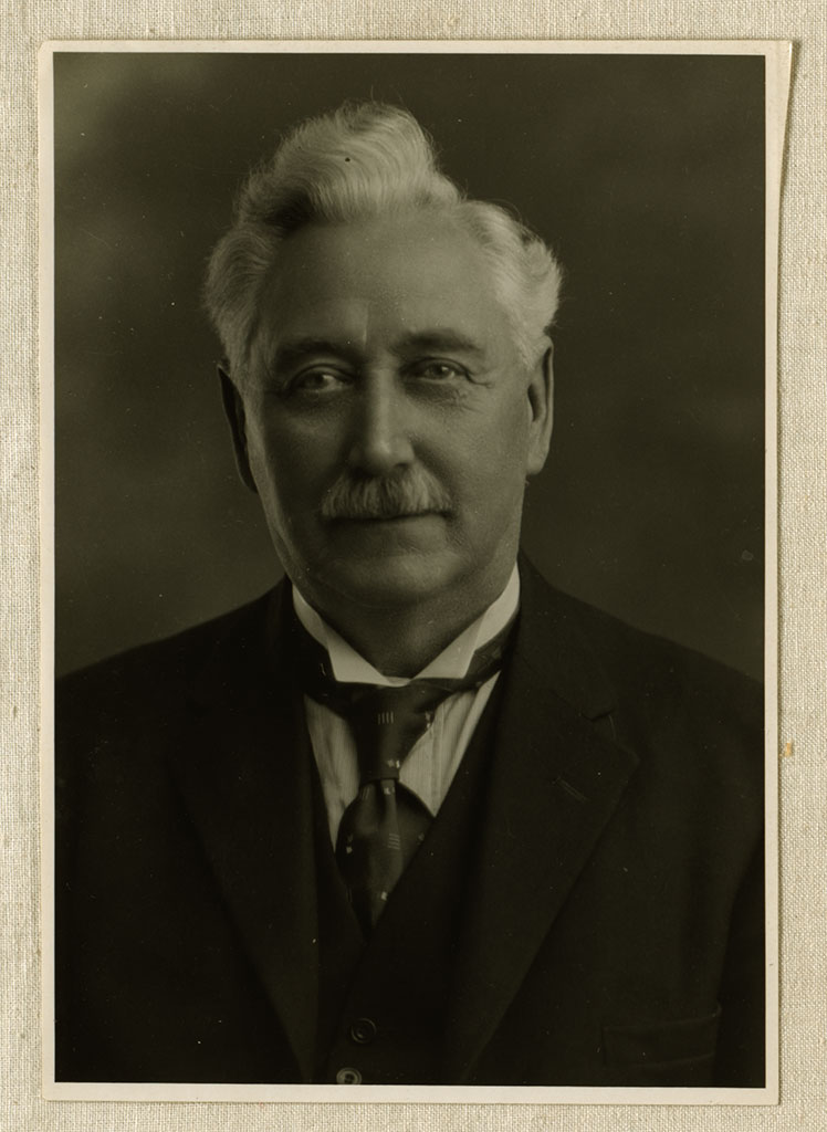 Image of AM Owen, JP, Accountant, 1918-1939 
