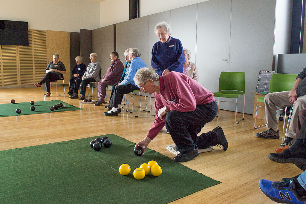 Image of Bowls game, Community centre, Ōrauwhata : Bishopdale Library Friday, 8 September 2017