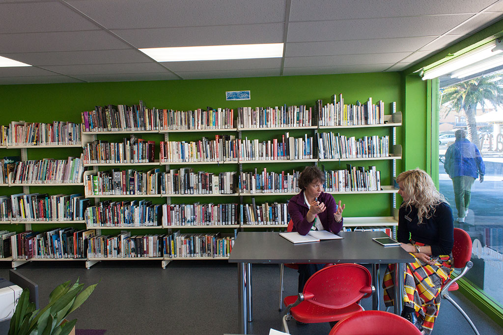 Image of Staff in the temporary new library, New Brighton Mall. Monday, 15 August 2016