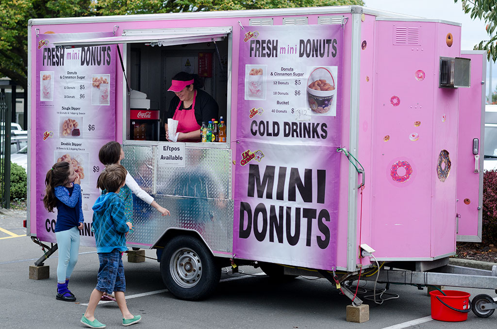 Image of Children buy Mini Donuts at Halswell community market. 26-04-2015 3:50 p.m.