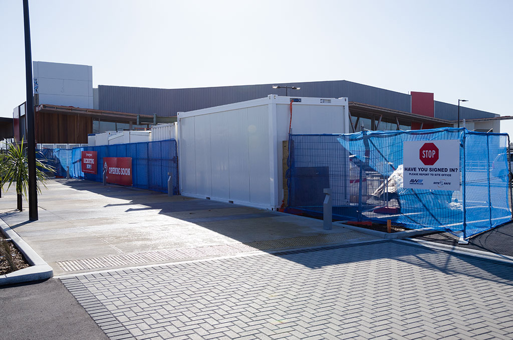 Image of New World supermarket construction at The Landing town centre, Wigram Skies. 25-07-2015 2:08 p.m.