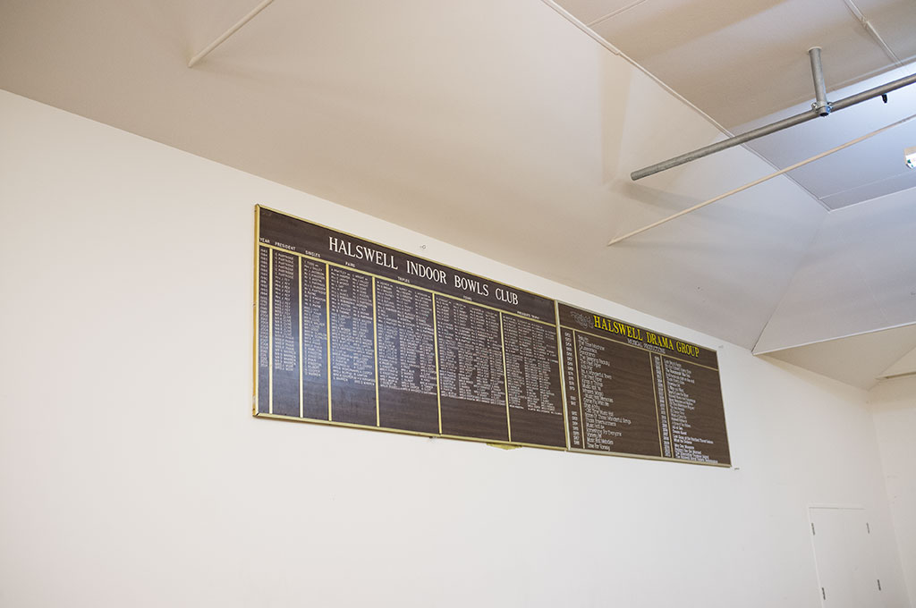 Image of Indoor bowls record board. Halswell Indoor Bowls Club, The Halswell Hall. 20-04-2015 9:04 p.m.