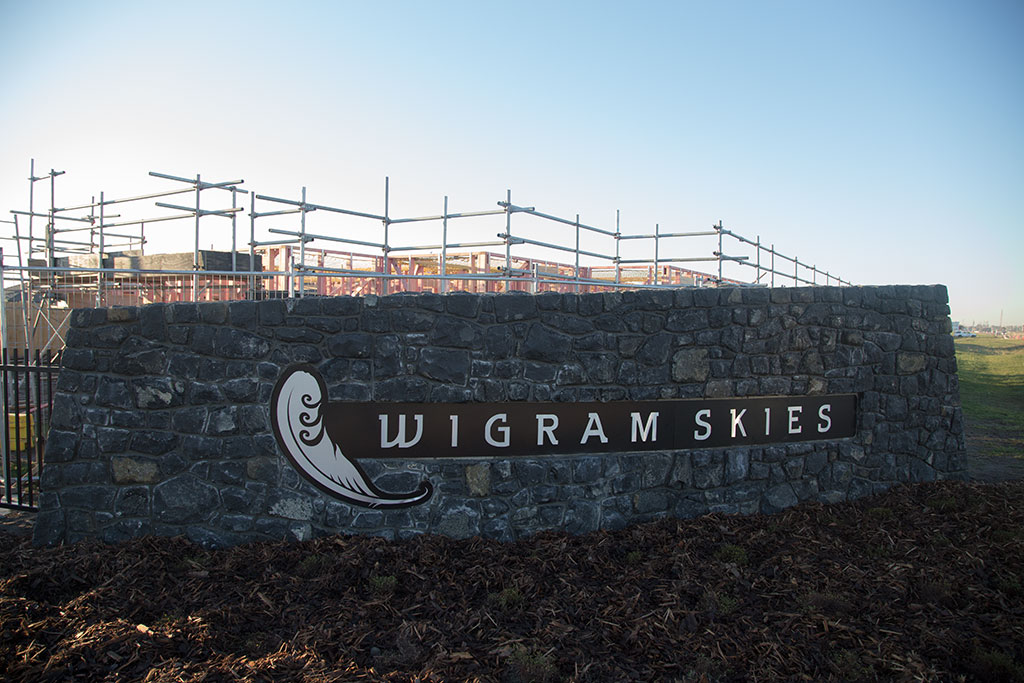 Image of Wigram Skies entrance, subdivision in Wigram. 25/06/2015 16:08