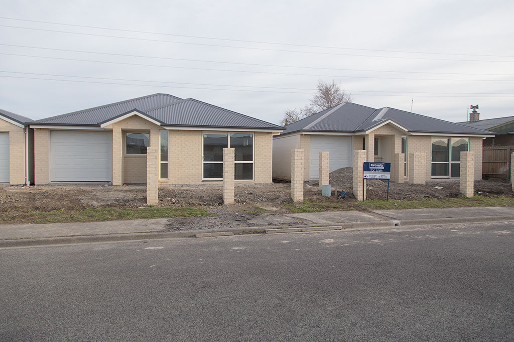 Image of 37 Ensign Street, new houses for sale in a subdivision off Dunbars Road. 23/07/2015 16:04