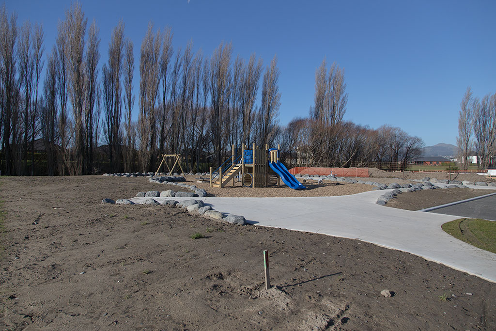 Image of Playground in Kirkwood subdivision off Dunbars Road. 25/07/2015 14:41