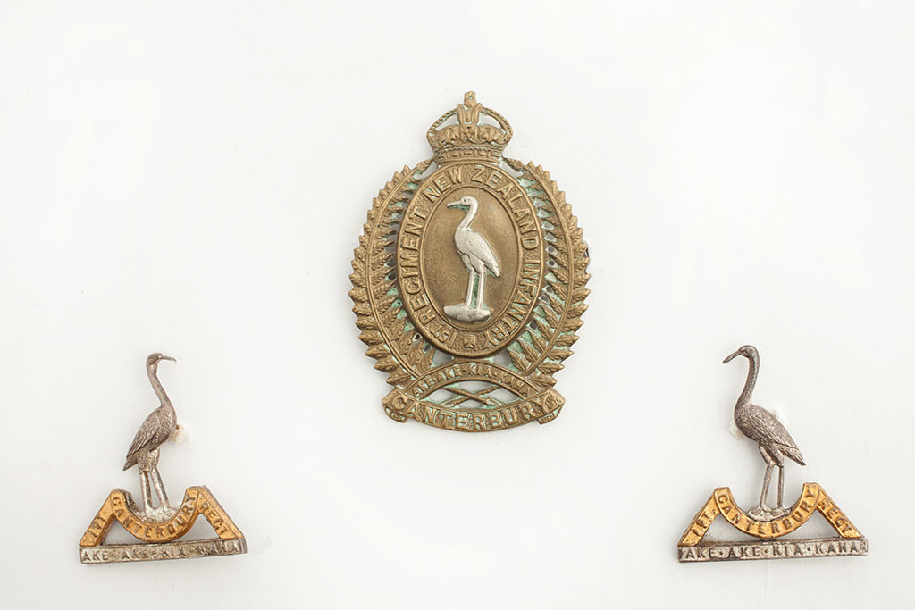 Image of Badge set, 1st (Canterbury) Regiment. [circa 1910-1920]