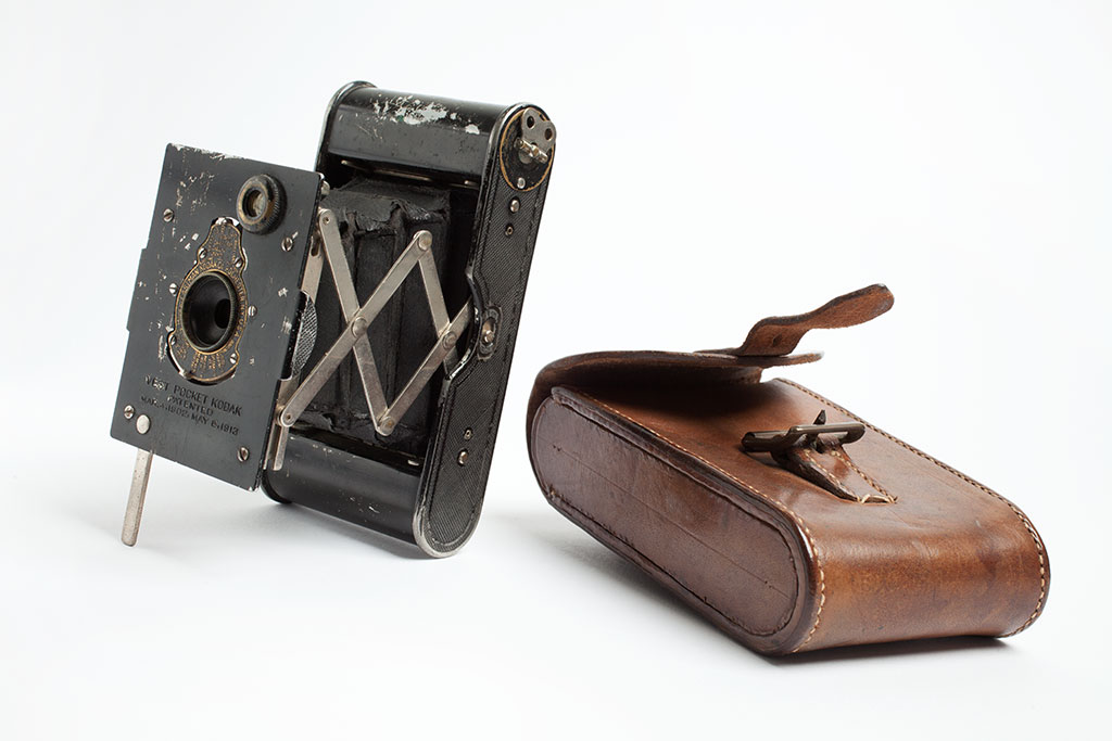 Image of Vest Pocket Kodak, camera and case [circa 1910-1920]
