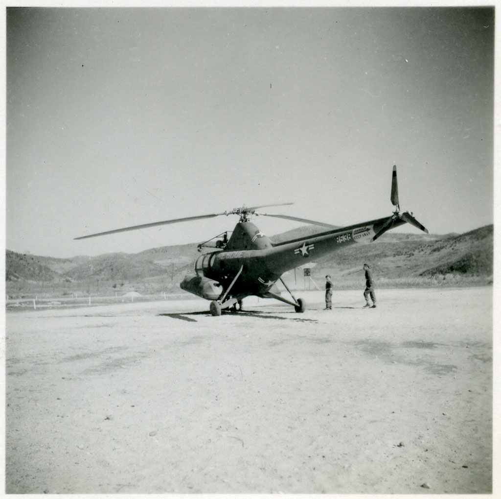Image of American rescue helicopter 1951-1952.